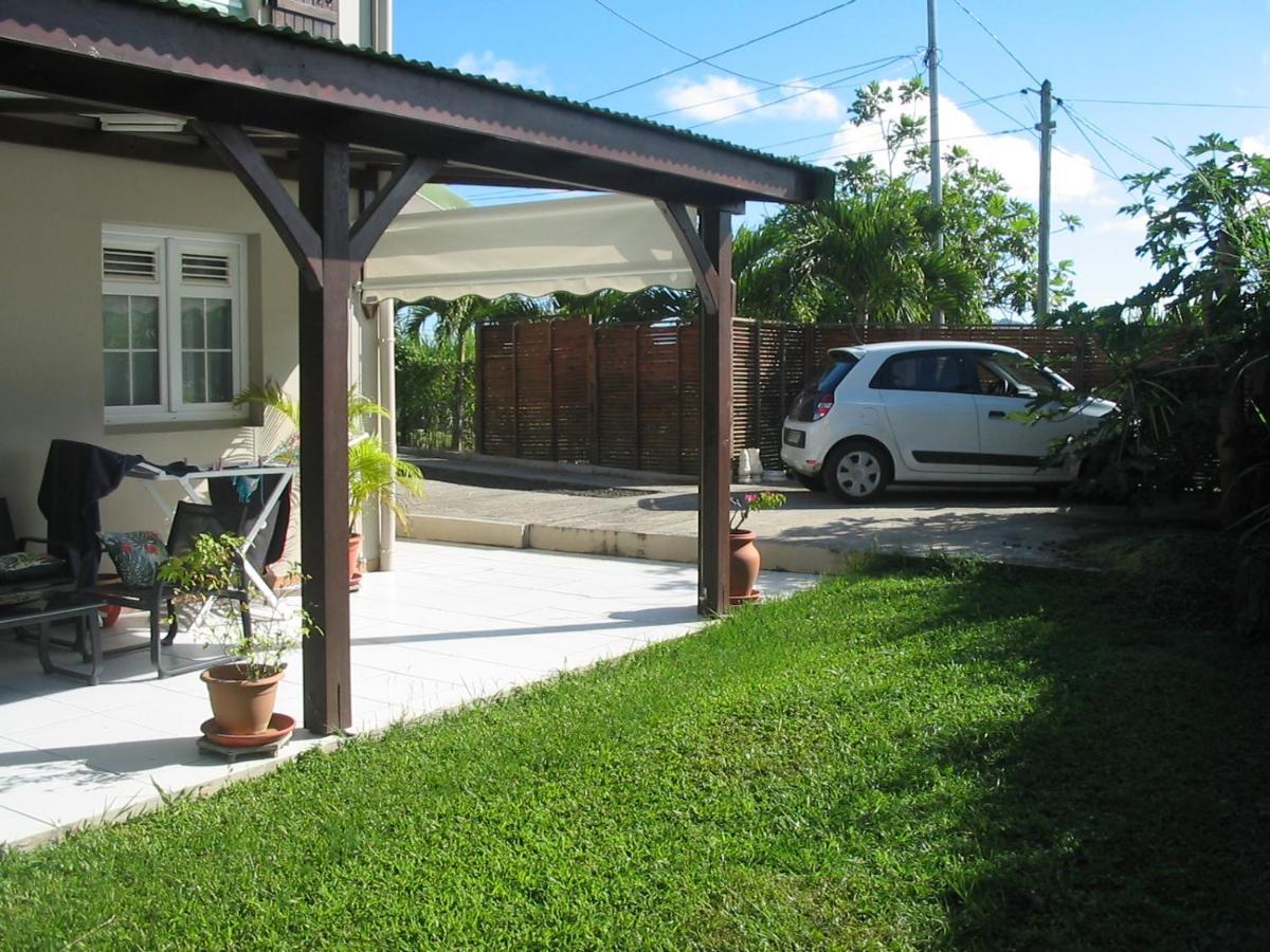 Appartamento Petit Paradis Morne la Valeur Esterno foto